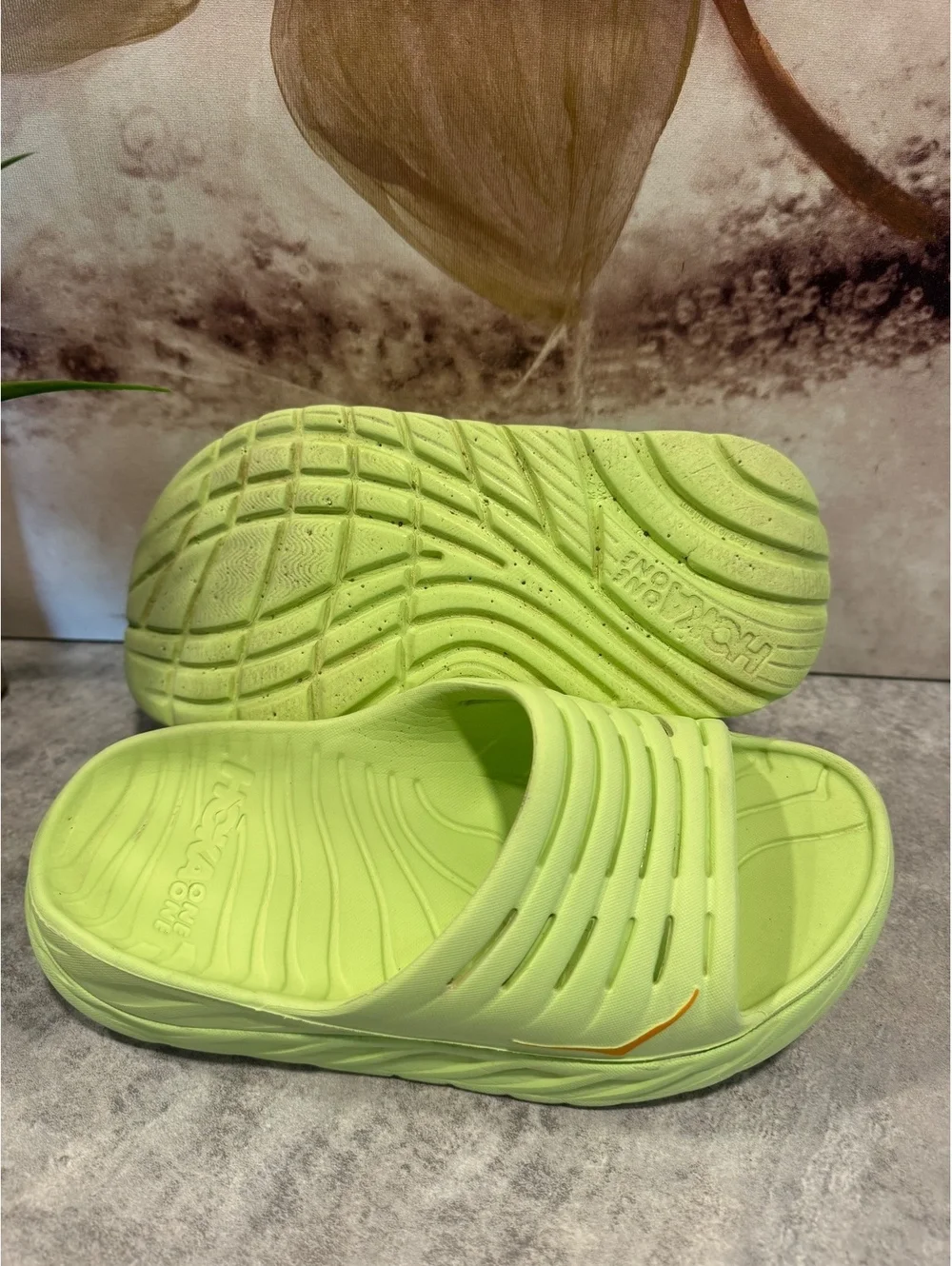 Hoka Ora Recovery Slide Sandals Men's Size 7 Neon Yellow Athletic Running Beach